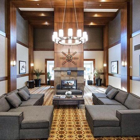 Bright Suite At Ski In/Out Glacier Lodge! ウィスラー エクステリア 写真